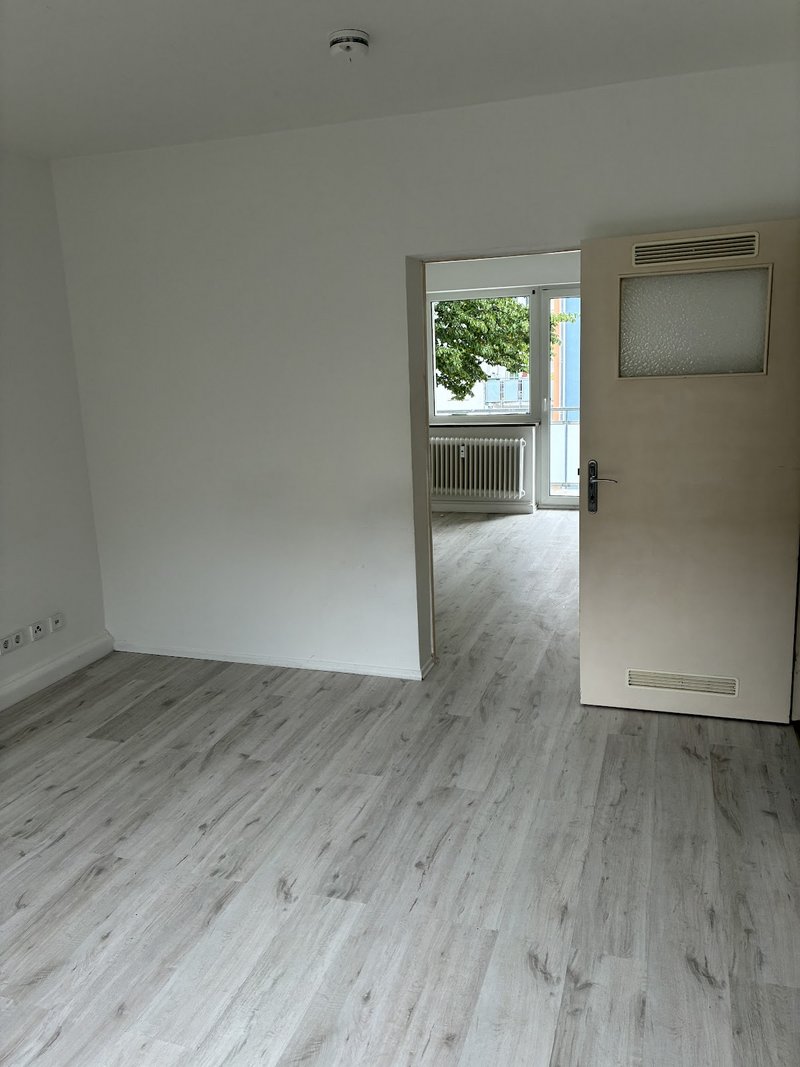 Schöne Wohnung mit Balkon in der Stegerwaldsiedlung