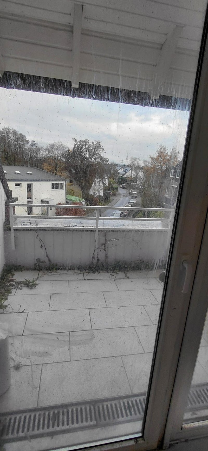 Vermietung an Ü60 - Barrierefreie und geräumige 2-Zimmerwohnung in Düsseldorf-Holthausen