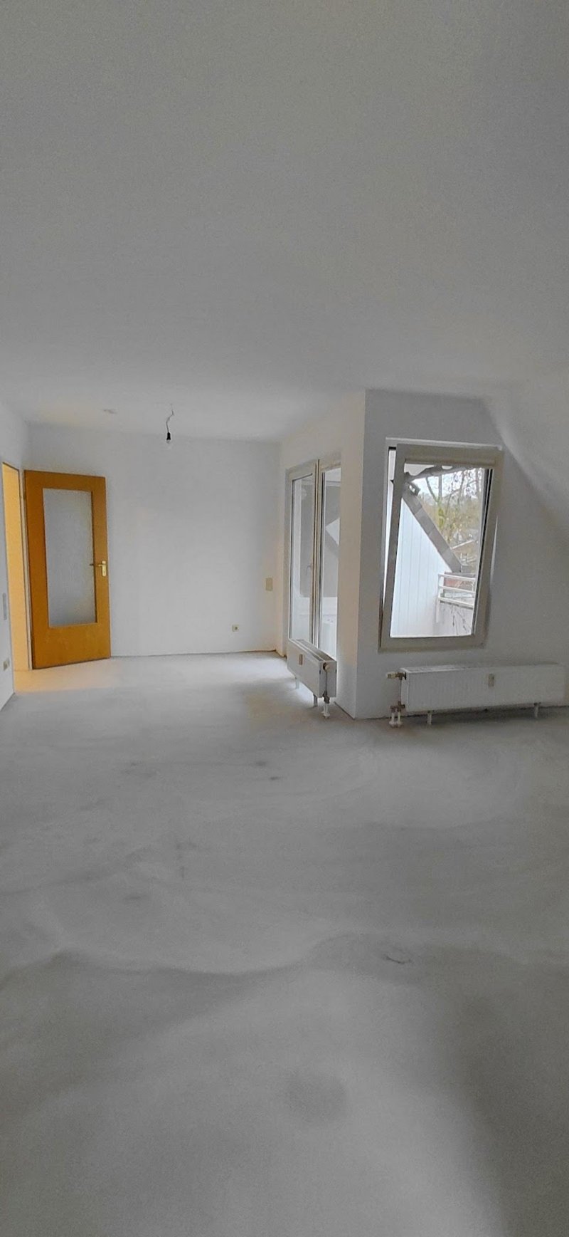 Vermietung an Ü60 - Barrierefreie und geräumige 2-Zimmerwohnung in Düsseldorf-Holthausen