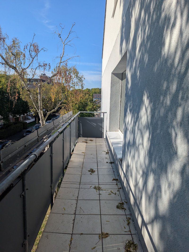 Helle 2-Zimmerwohnung mit Balkon in Düsseldorf-Stockum