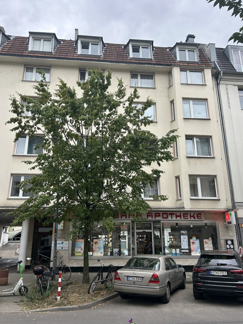 Medienhafen Düsseldorf: Büroräume mit Stellplatzmöglichkeiten